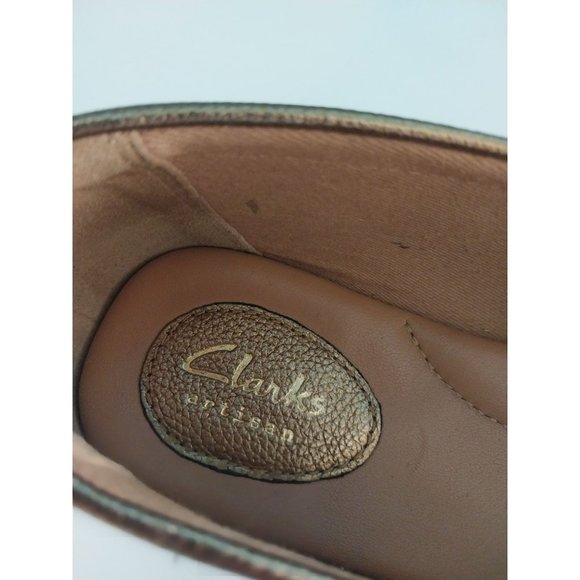Clark's Artisan Doraville Nest Gold Leather Slip-On Loafers Shoes Women's Sz 7 W - Picture 8 of 9
